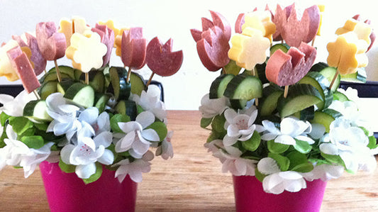 Traktatie tulpenworst en kaasbloemen