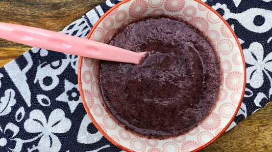 Blauwe bessen, appel en banaanpuree - zelf babyvoeding maken