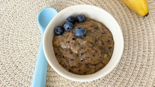 Blauwe bessen, banaan en avocado puree - zelf babyvoeding maken