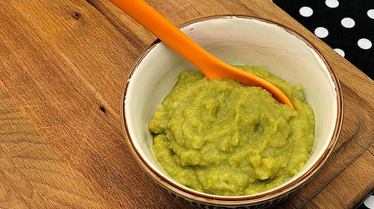 Zoete aardappel met bloemkool en erwtjes