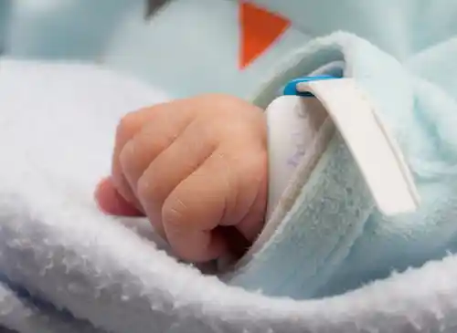 Te vroeg geboren moeders grotere kans op premature baby