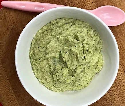 Kip met broccoli, nectarine en rijst - recepten voor babyvoeding