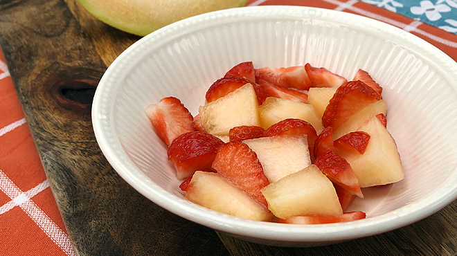 Meloen en aardbeien fruitsalade