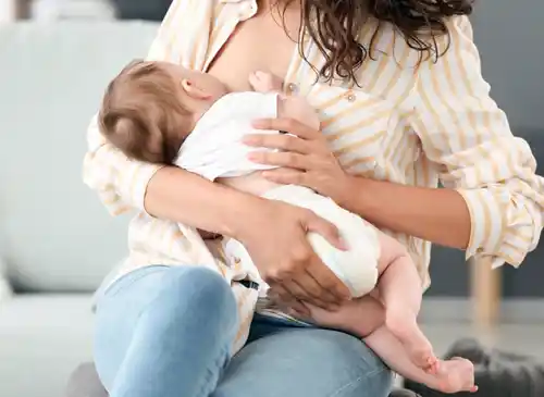 Teleurstelling bij jonge ouders over stoppen met borstvoeding