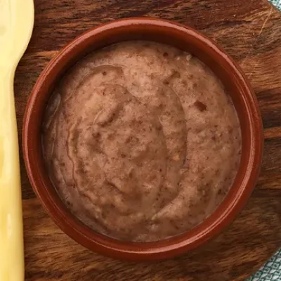 Bruine bonen met banaan en basilicum - Zelf babyhapjes maken